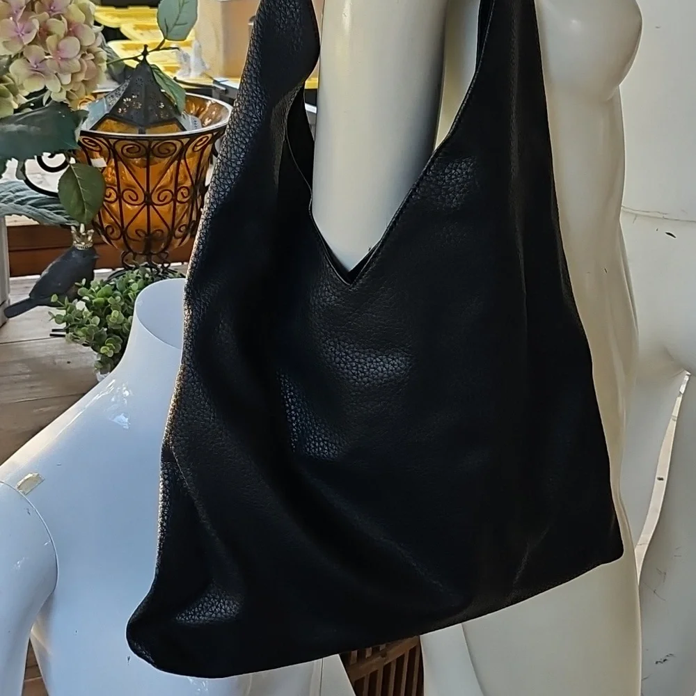 STEVE MADDEN Black Faux Leather Shoulder Large Hobo Shoulder Bag Tassel Charm - Picture 5 of 12